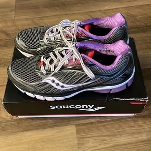 NWOT Saucony Sneakers